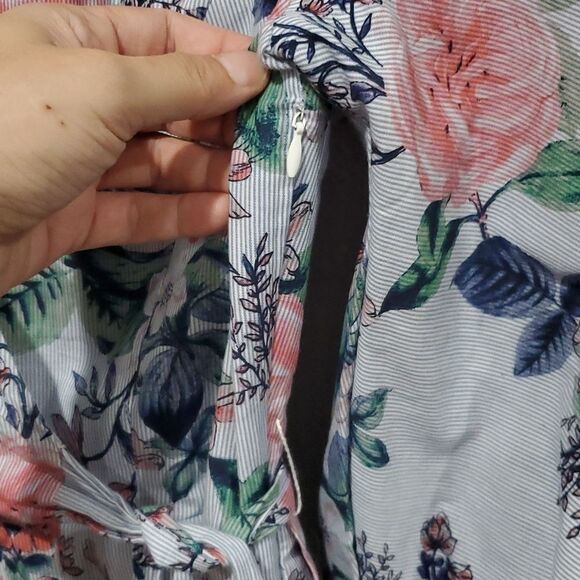 Ivanka Trump Floral Wrap Dress Size 6 - Picture 9 of 14